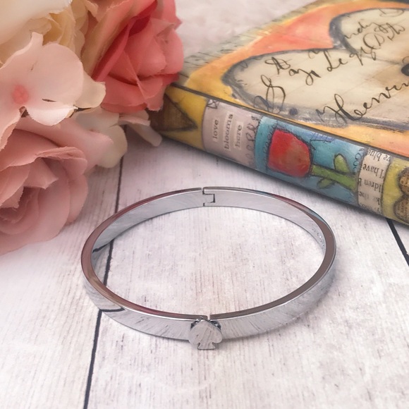 KATE SPADE • Silver Bangle Stacking Bracelet - Picture 6 of 8
